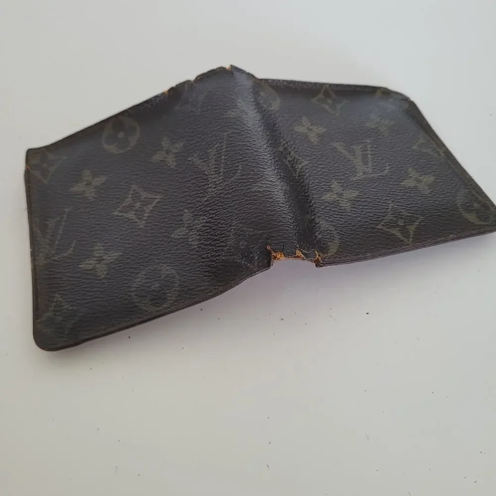 Vintage Louis Vuitton Men's‎ LV Brown Bi-Fold Leather Wallet Monogram Classic